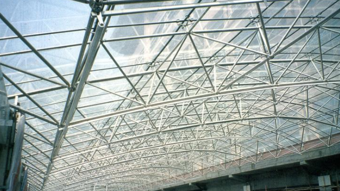 建瓯网架公司的黑色压型钢板的吊装步履有哪些